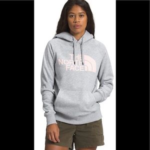 The North Face Women's Half Dome Pullover Hoodie / Large